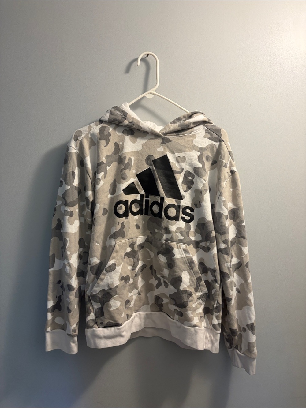 4 piece XL boys sweatshirts. - Picture 2 of 13